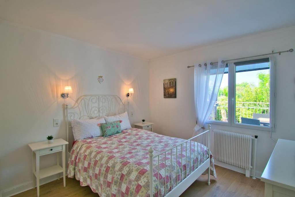 Maison De Charme Centre Lezignan-C. Avec Terrasse Villa Bagian luar foto